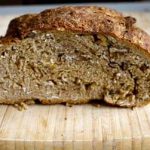 Как испечь цельнозерновой хлеб дома